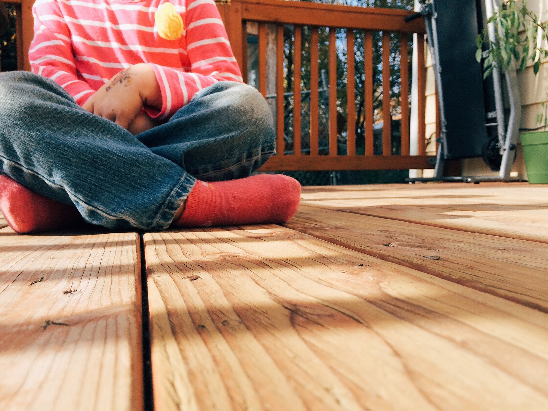 How To Properly Maintain Your Deck